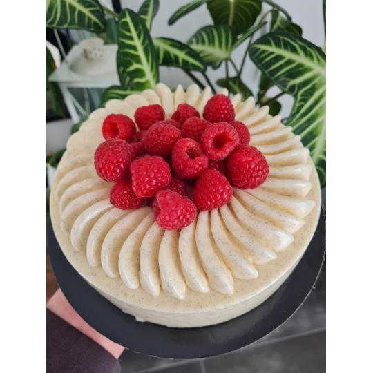 GATEAU "FRAMBOISIER" (6/8 pers)