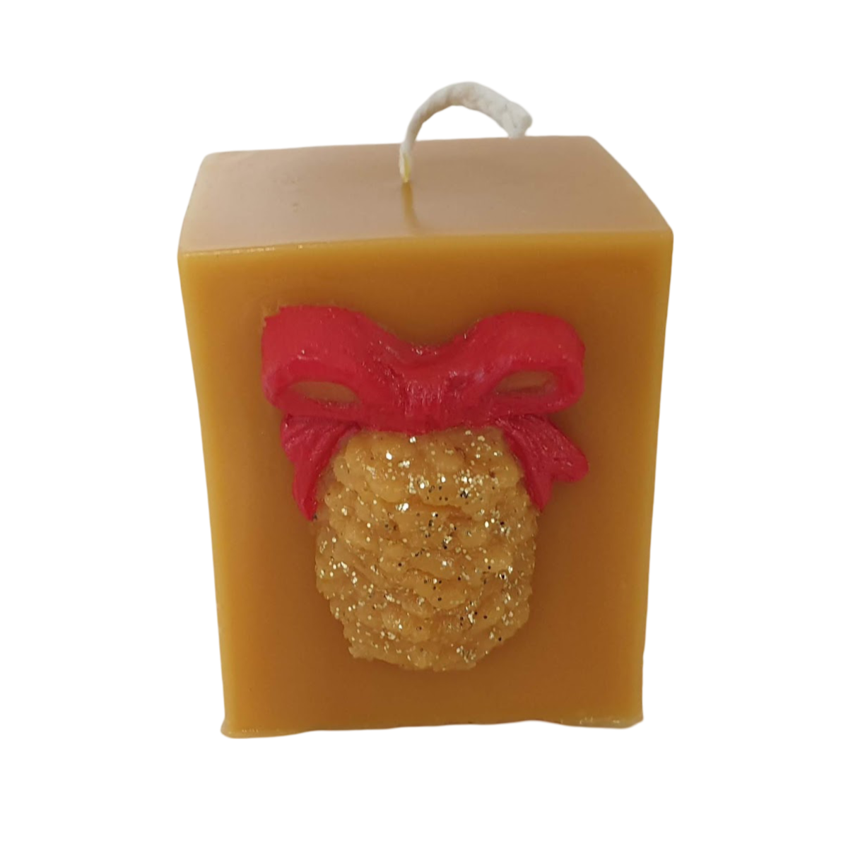 BOUGIE: CUBE AVEC POMME DE PIN