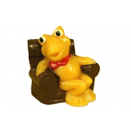 GRENOUILLE ASSISE DANS FAUTEUIL