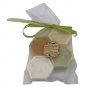 LOT 4 SAVONS HEXAGONAUX 25 G ASSORTIS